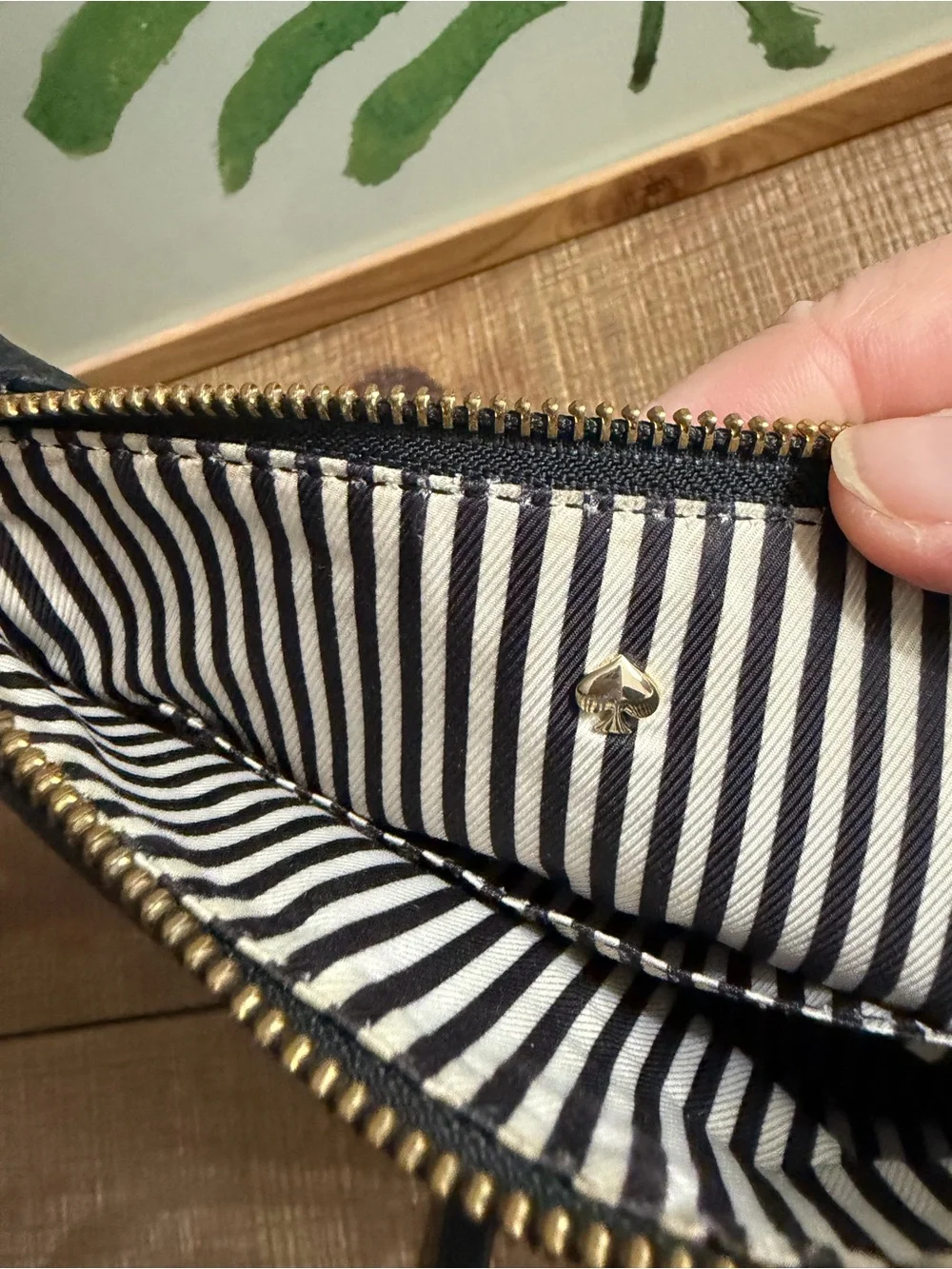 KATE SPADE Black Leather Crossbody